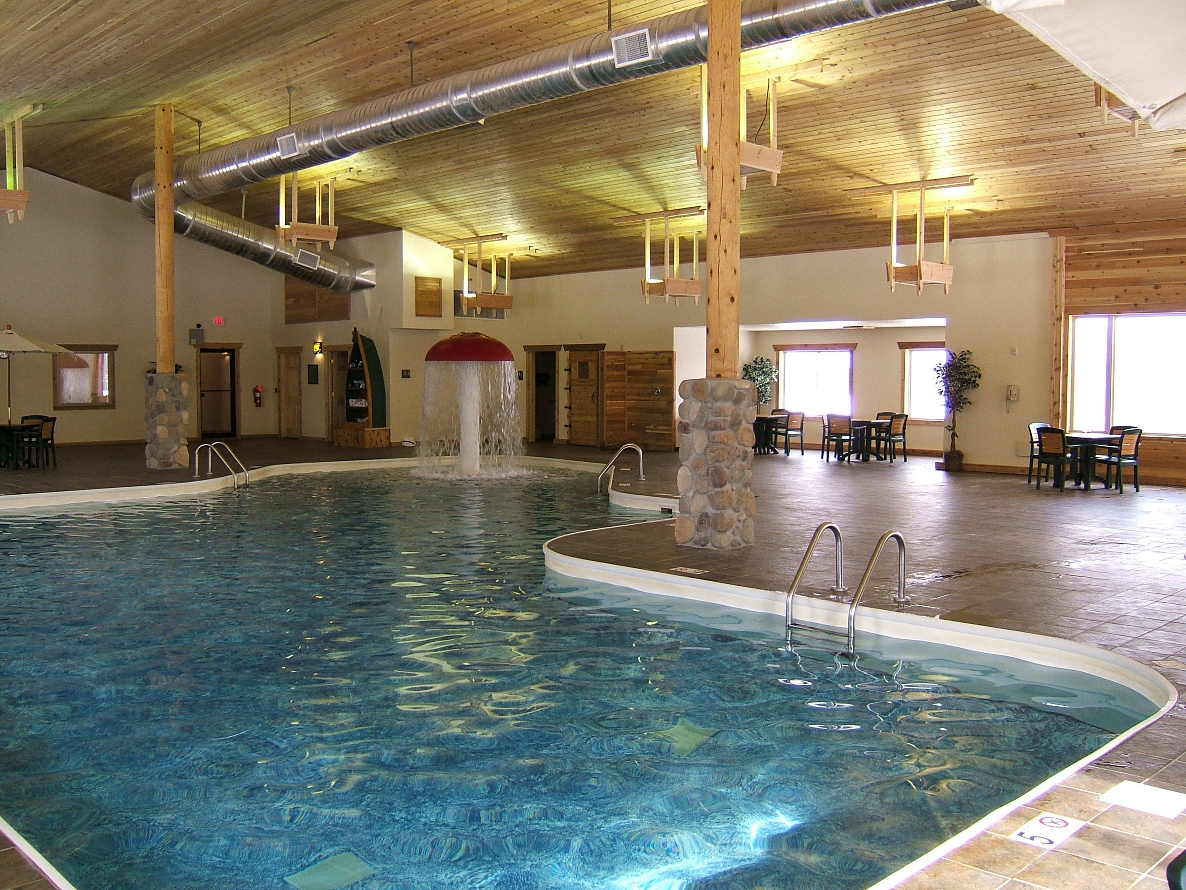 Holiday Inn Express Munising-Lakeview, An Ihg Hotel Konforlar fotoğraf