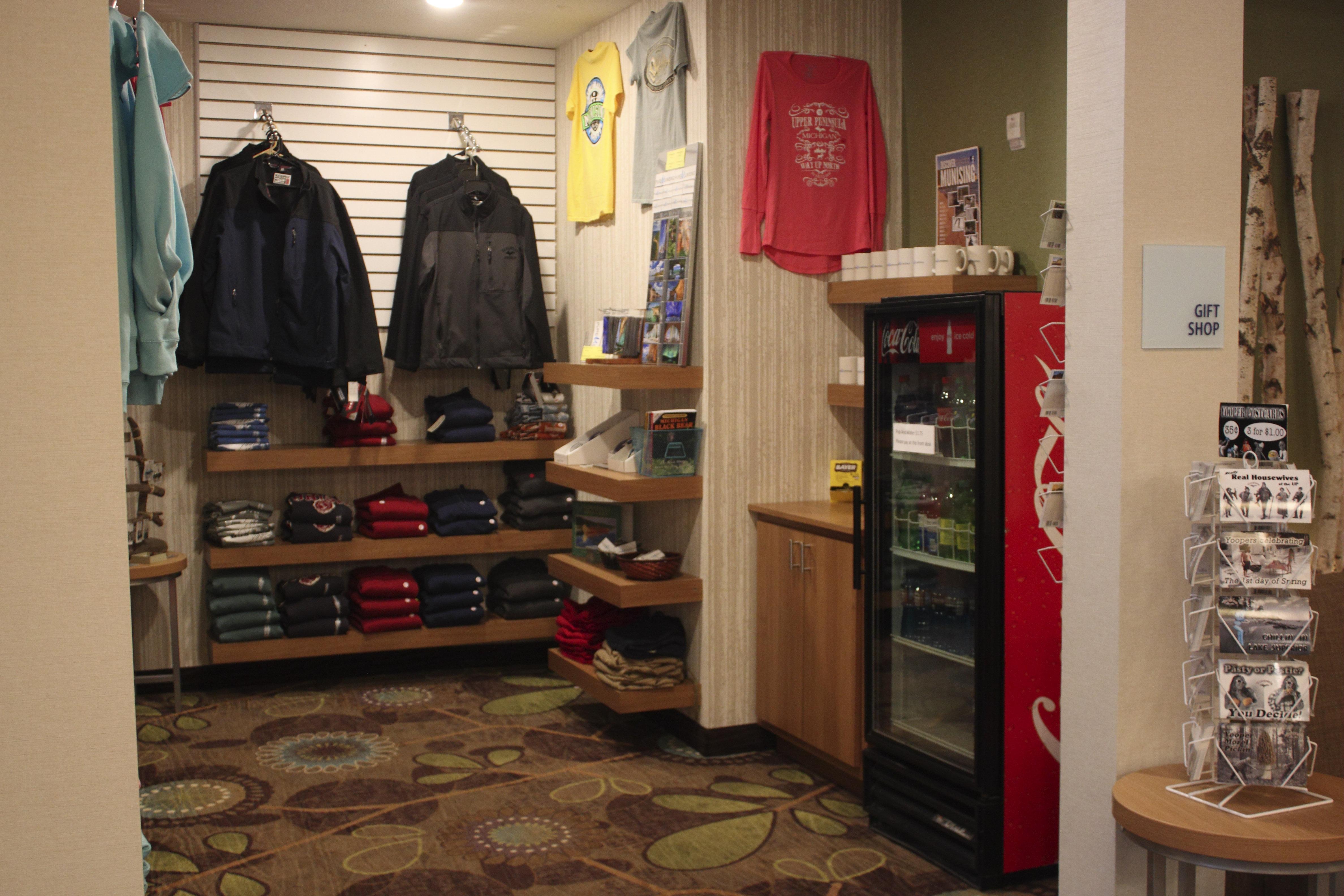 Holiday Inn Express Munising-Lakeview, An Ihg Hotel Dış mekan fotoğraf