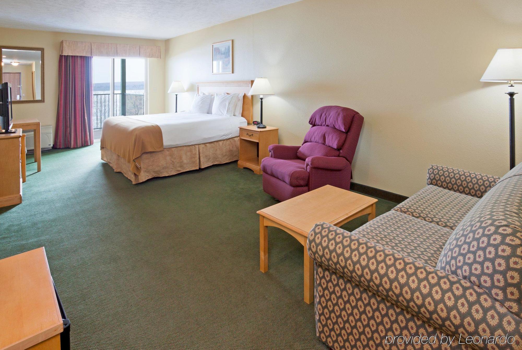 Holiday Inn Express Munising-Lakeview, An Ihg Hotel Oda fotoğraf