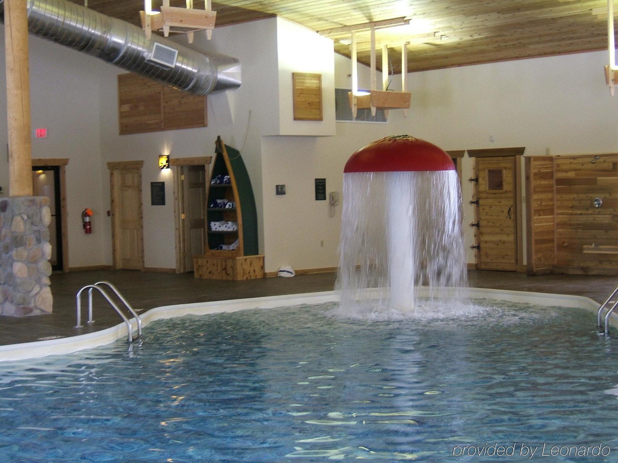 Holiday Inn Express Munising-Lakeview, An Ihg Hotel Dış mekan fotoğraf