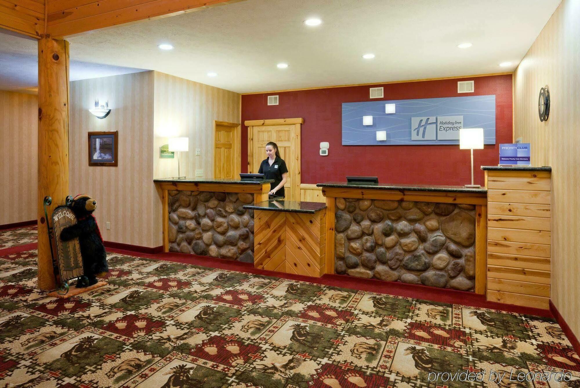 Holiday Inn Express Munising-Lakeview, An Ihg Hotel İç mekan fotoğraf