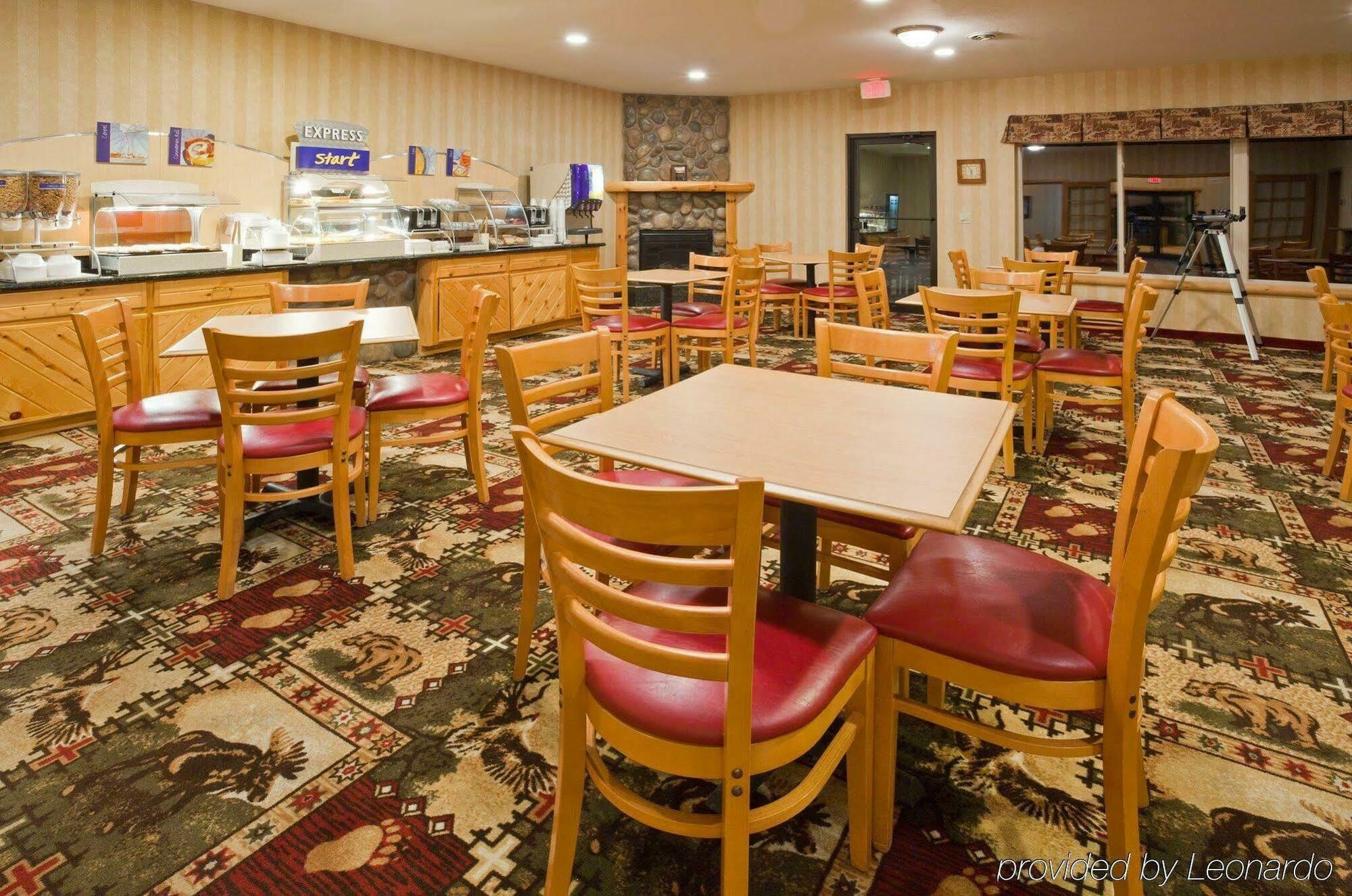 Holiday Inn Express Munising-Lakeview, An Ihg Hotel Restoran fotoğraf